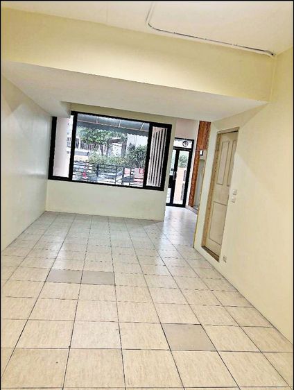 ขายหรือเช่า Home Office บนถนนศรีวรา ย่าน Town in Town รูปที่ 4