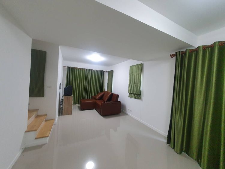 ทาวน์เฮ้าส์พร้อมอยู่