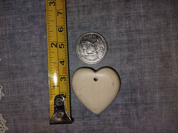 รูปหัวใจแกะ ขนาดใหญ่ หนา ของแท้ สภาพสวย เดิมๆ เนื้อออกสีน้ำนม ความเก่า ความแห้งของงา เป็นธรรมชาติ ดูง่าย หายาก รูปที่ 7