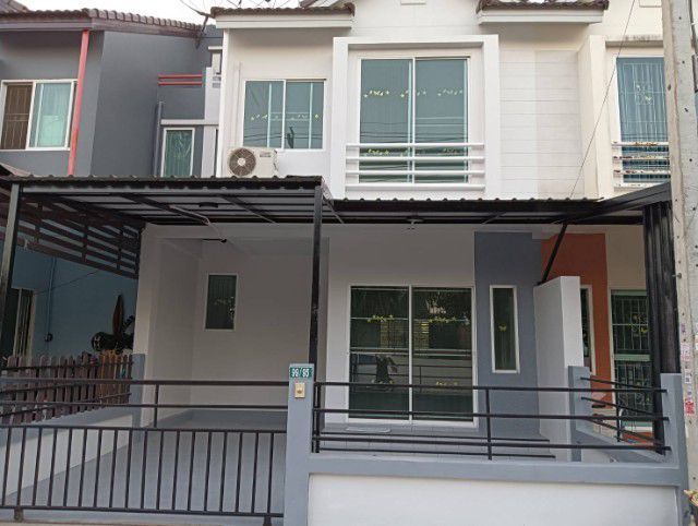 ขายด่วน ทาวน์เฮ้าส์ 3ห้องนอน2ห้องน้ำ ม.นันทวันสุกลดี หนองจอก