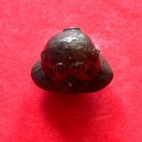 พระปิดตา. ลป. คำ วัดหนองแก ปี 31.A05 รูปที่ 5