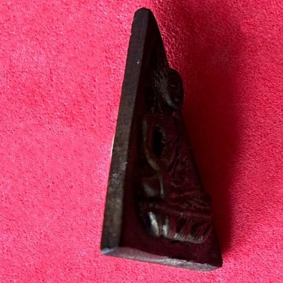 พระนางพญา. สก.พระเก่าสะสม A18 รูปที่ 3