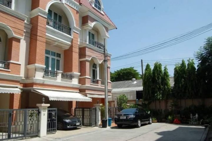 อื่นๆ 2010 ตกแต่งครบ ลดราคาShock Saleทาวน์โฮมหรูหลังริมโครงการคาซ่า city 