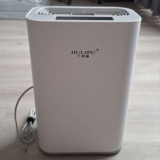 เครื่องเสีย ต้องเอาไปซ่อมเอง  เครื่องลดความชื้น