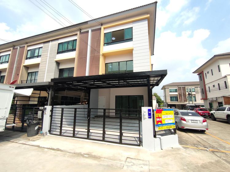 ใช่ 💖 ทาวน์เฮ้าส์ ประเวศ ราคาพิเศษ! 💖