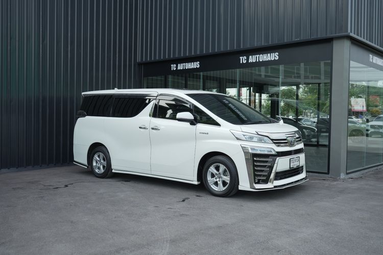 รถ Toyota Vellfire 2.5 Hybrid E-Four 4WD สี ขาว