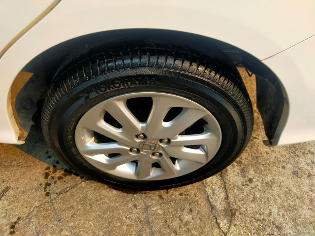 Honda Mobilio 2017 1.5 V Van เบนซิน ไม่ติดแก๊ส เกียร์อัตโนมัติ ขาว รูปที่ 4