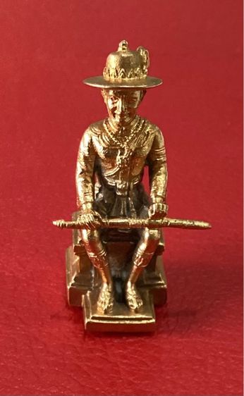 รูปหล่อเนื้อทองคำสมเด็จพระเจ้าตากสิน น้ำหนัก21.43กรัม