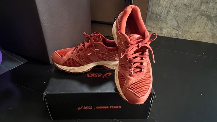 รองเท้า ASICS x Denim Tears 