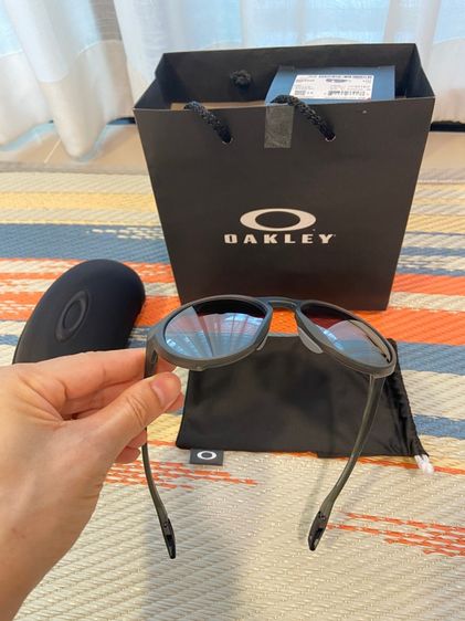 Oakley Clifden รูปที่ 2