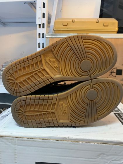 Nike Air jordan1 retro high black gum 555088-020 มือสอง ไซร์41 รูปที่ 11