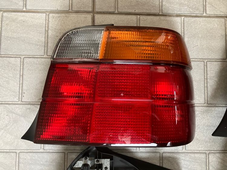 ไฟท้าย Compact 316i ไฟเลี้ยวแก้ม ไฟตัดหมอก ไฟมุม ส้ม BMW E36 รุ่นปี 1992 ถึง 2000 ใส่ 318i 318is 320is 323i 325i รูปที่ 12
