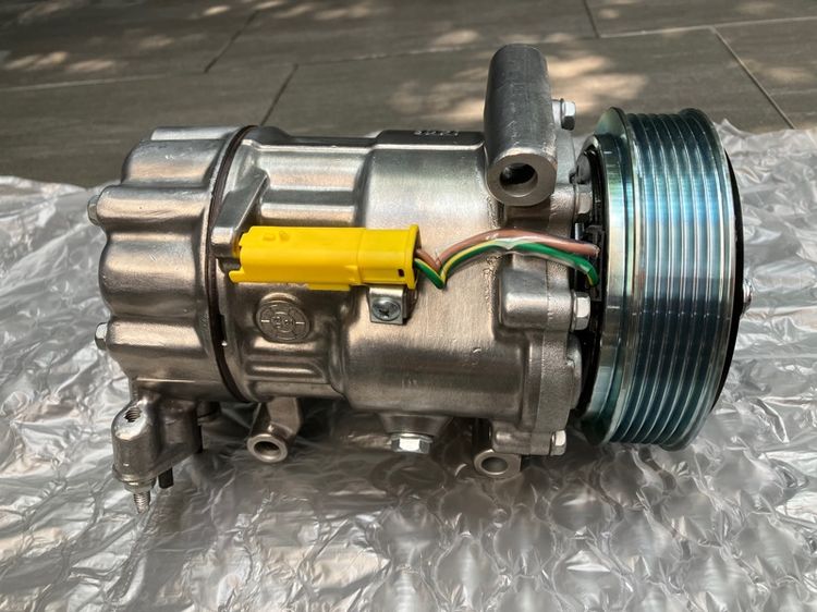 คอมเพลสเซอร์แอร์ Peugeot 206 307  Citroen C2 C3 Beringo Part no. SD6V12 AC รูปที่ 2