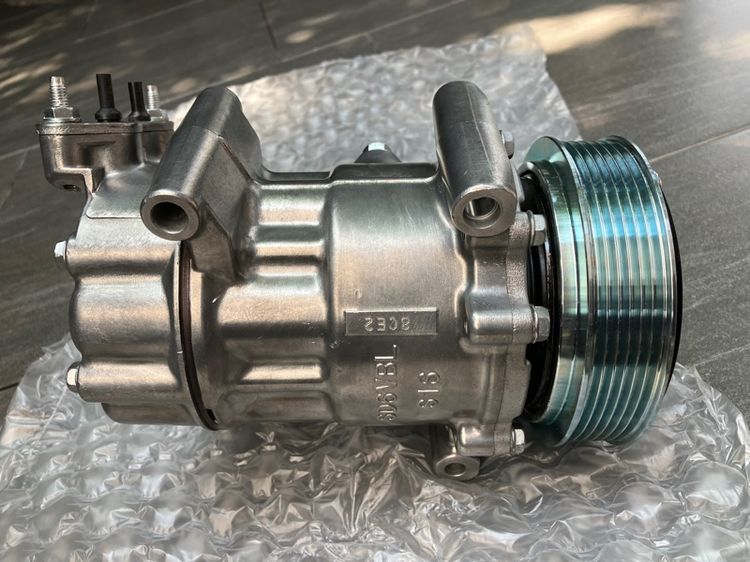 คอมเพลสเซอร์แอร์ Peugeot 206 307  Citroen C2 C3 Beringo Part no. SD6V12 AC รูปที่ 12