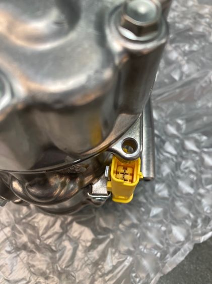 คอมเพลสเซอร์แอร์ Peugeot 206 307  Citroen C2 C3 Beringo Part no. SD6V12 AC รูปที่ 8