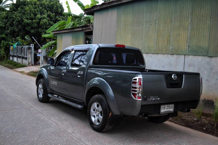 Nissan Navara 2009 2.5 Calibre EL Pickup ดีเซล ไม่ติดแก๊ส เกียร์ธรรมดา เทา รูปที่ 3