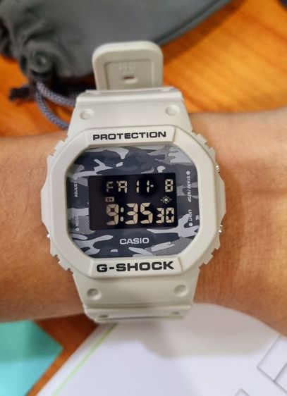 อื่นๆ ขาย G-Shock DW5600ca-8a (แท้) - สาย custom กรอบเลส