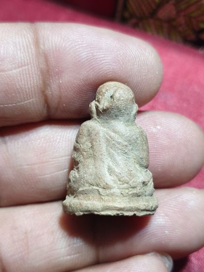 หลวงพ่อเงิน เนื้อดินเผา สภาพเก่าเนื้อจัดไม่ผ่านการใช้ ไม่ทราบวัดและปีที่ออก รูปที่ 2