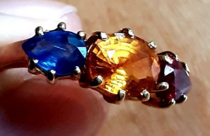 แหวนทอง พลอยสามสี ไพลิน ทับทิม บุษราคัม รูปที่ 16