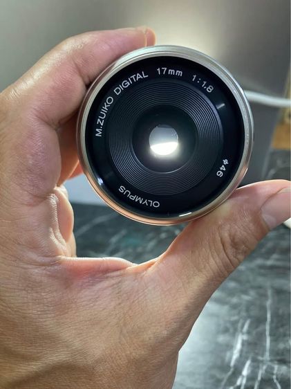 ส่งต่อเลนซ์ olympus M.Zuiko Digital 17mm f1.8 สภาพดี รูปที่ 4
