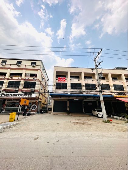 ขายตึกแถว 3ชั้นครึ่ง ห้องมุม 2คูหา