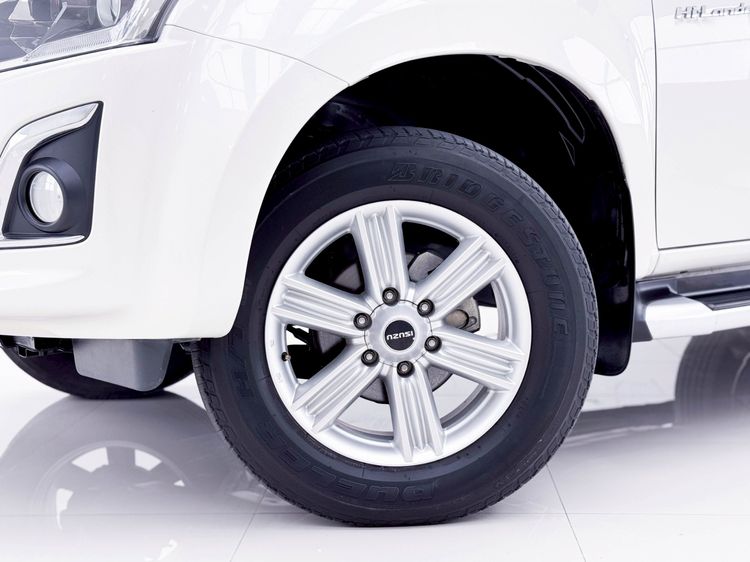 Isuzu D-MAX 2017 3.0 Hi-Lander Z Prestige Pickup ดีเซล ไม่ติดแก๊ส เกียร์ธรรมดา ขาว รูปที่ 4