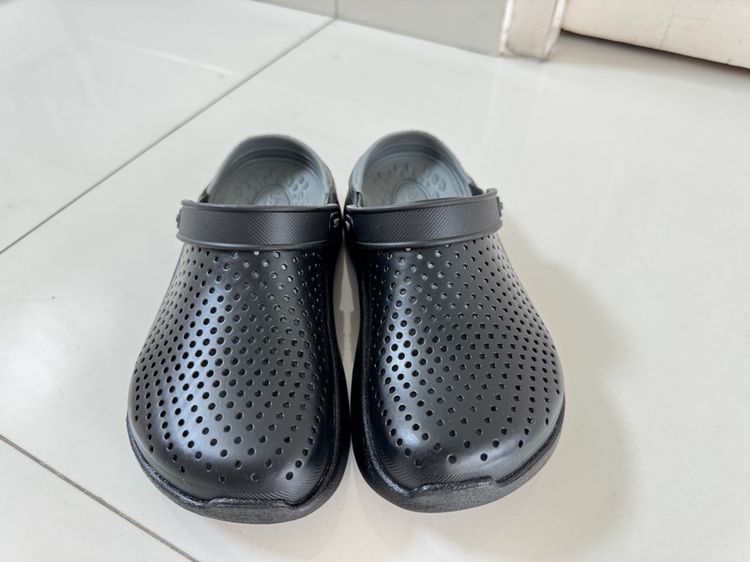 รองเท้ามือสอง crocs literide แท้