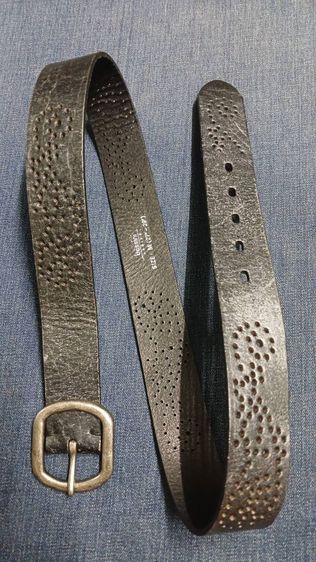 เข็มขัดหนังแท้ bossini สีดำลายบรอนซ์เงิน เอว 34 ถึง 38 กว้าง 1.5 ยาวรวมหัว42.8 หนังหนาสภาพเหมือนใหม่ รูปที่ 5