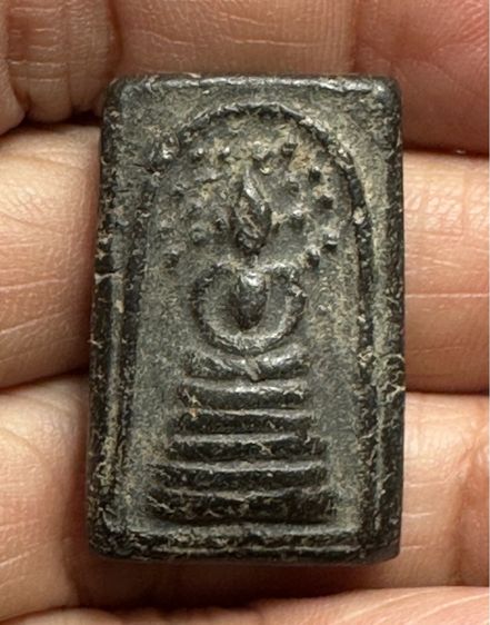 🙏พระสมเด็จพิมพ์ปรกโพธิ์ เนื้อผงคลุรักจุ่มรัก เก่าไม่ทราบที่🙏พระสมเด็จหลังพระจุลมงกุฎ ไม่ทราบที่  องค์ละ 1550