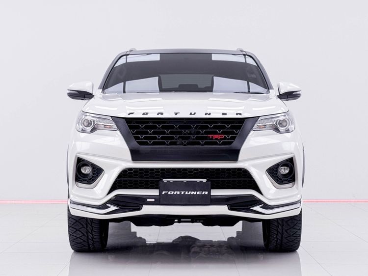 Toyota Fortuner 2018 2.8 TRD Sportivo Utility-car ดีเซล ไม่ติดแก๊ส เกียร์อัตโนมัติ ขาว รูปที่ 3