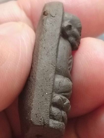 หลวงปู่ทวดวัดช้างให้เนื้อว่านรุ่นสร้างศูนย์ศิลปาชีพปี๓๗ รูปที่ 16