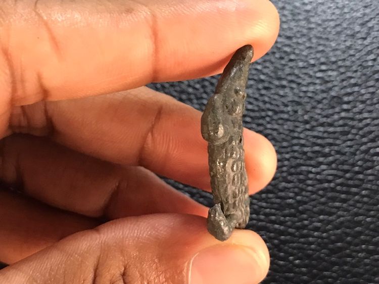 รูปหล่อจระเข้พ่อสนิท รูปที่ 5