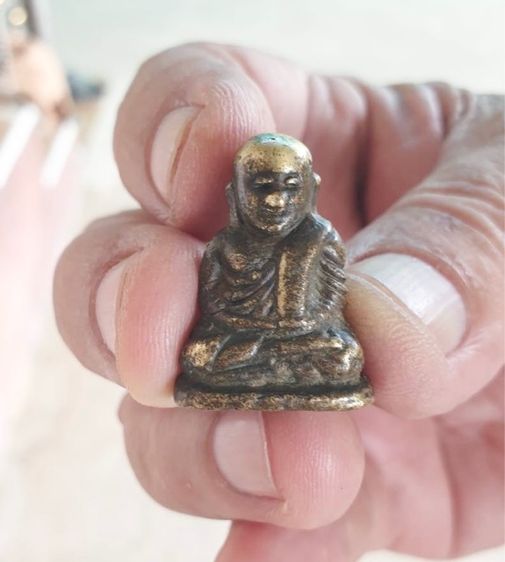 หลวงพ่อเงินพิมพ์นิยม