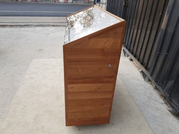 ตู้โชว์กระจก 2 ลิ้นชัก ไม้สัก สีน้ำตาล รูปที่ 9