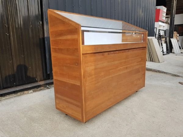 ตู้โชว์กระจก 2 ลิ้นชัก ไม้สัก สีน้ำตาล รูปที่ 3