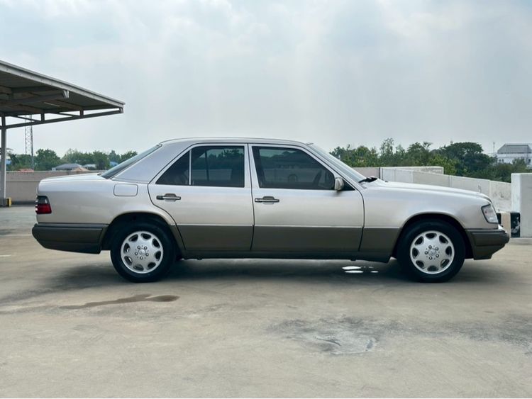 Mercedes-Benz E-Class 1995 E280 Sedan เบนซิน ไม่ติดแก๊ส เกียร์อัตโนมัติ น้ำตาล รูปที่ 4