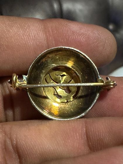 เข็มกลัดเงินหน้ากากทองคำ รูปที่ 2