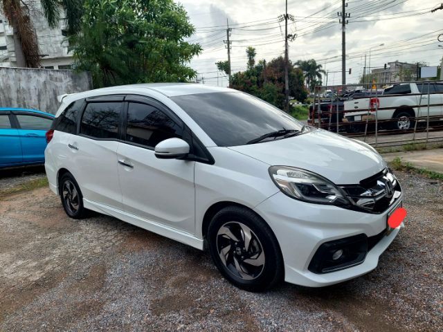 Honda Mobilio 2014 1.5 RS Sedan เบนซิน ไม่ติดแก๊ส เกียร์อัตโนมัติ ขาว รูปที่ 2