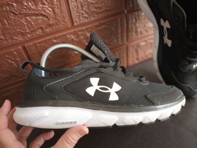 UNDER ARMOUR รูปที่ 2