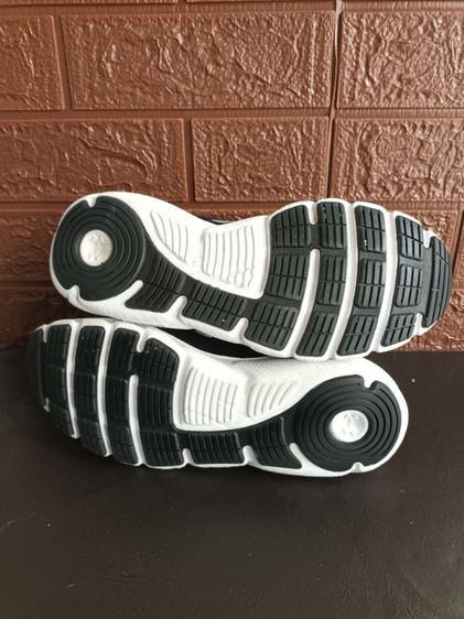 UNDER ARMOUR รูปที่ 5