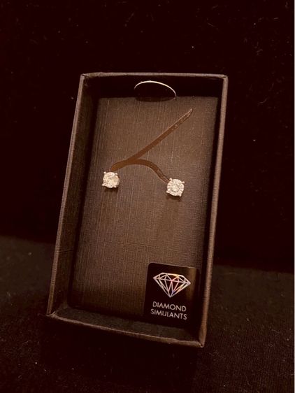 ต่างหูเพชร CZ มาพร้อมกล่อง แบรนด์ LOVISA จากออสเตรเลีย ส่งฟรี รูปที่ 3