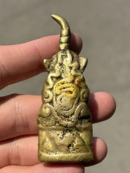 งั่งตาแดง​ ลำตัวหนา​ มีกริ่งดัง​ ​ผิวสวย รูปที่ 2