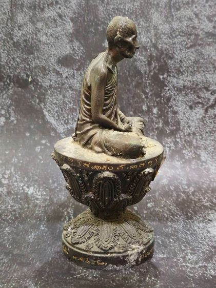 พระบูชา หลวงพ่อรวย วัดตะโก รุ่นซื้อที่ดิน ปี2563 เนื้อทองแดง ฝังเหรียญใต้ฐาน พร้อมกล่องเดิมๆ รับประกันแท้ รูปที่ 5