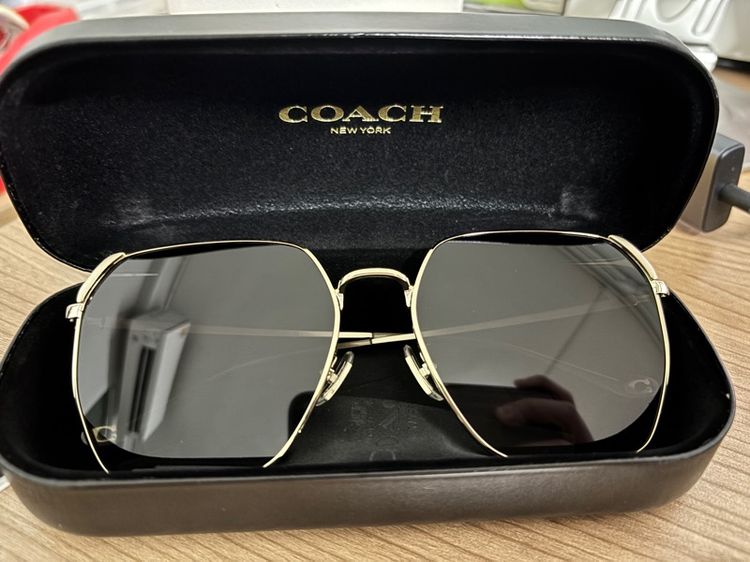 อื่นๆ แว่นตากันแดด แว่นกันแดด coach HC7165D