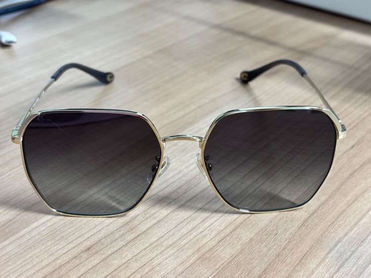 แว่นกันแดด coach HC7165D รูปที่ 3