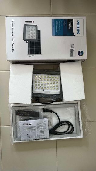 โซล่าเซลล์ ยี่ห้อ philips 90 วัตต์ มีรีโมท สภาพใหม่เอี่ยมไม่เคยใช้ รูปที่ 4