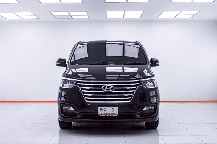 Hyundai H-1  2019 2.5 Elite Plus Utility-car ดีเซล ไม่ติดแก๊ส เกียร์อัตโนมัติ น้ำตาล รูปที่ 4