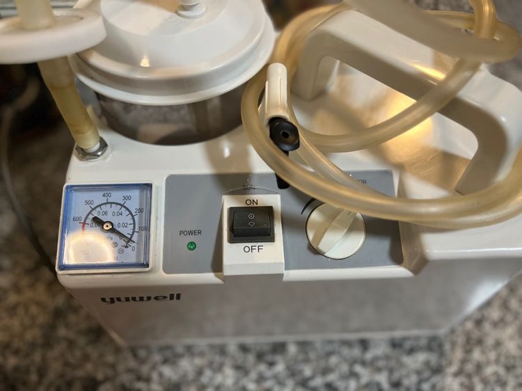 เครื่องดูดเสมหะyuwell รุ่น 7E-A รูปที่ 8