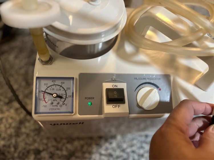 เครื่องดูดเสมหะyuwell รุ่น 7E-A รูปที่ 9