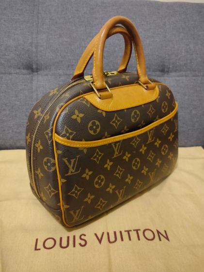 Louise Vuitton Monogram Trouville Bag ใช้งานเอง รูปที่ 3